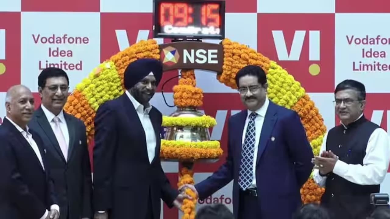 Vodafone Idea FPO Listing: वोडाफोन-आइडिया के FPO वाले शेयर 10% डिस्काउंट पर हुए लिस्ट, 12 रुपये पर खुला स्टॉक