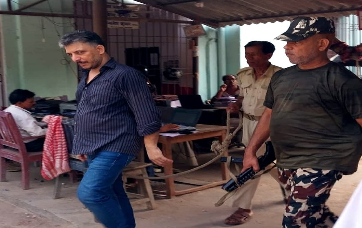 आशुतोष शाही हत्याकांड में STF की बड़ी कार्रवाई, 3 लाख के इनामी अपराधी रंजय ओंकार सिंह को किया गिरफ्तार