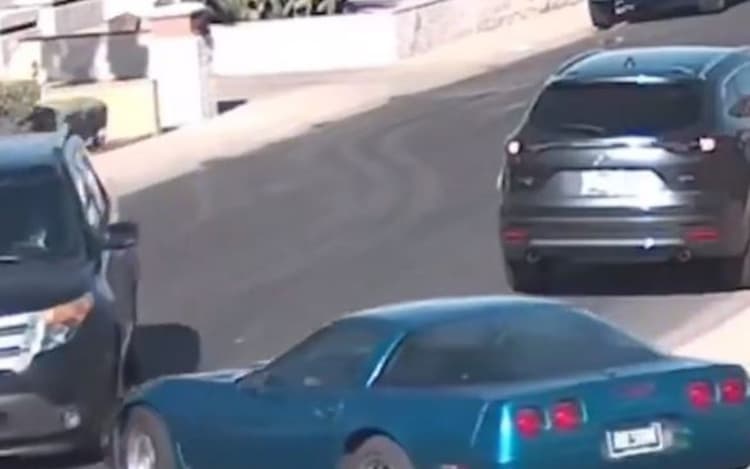 Viral Video: ऐसे कार कौन चलाता है भाई? ड्राइवर का ताव तो देखो...