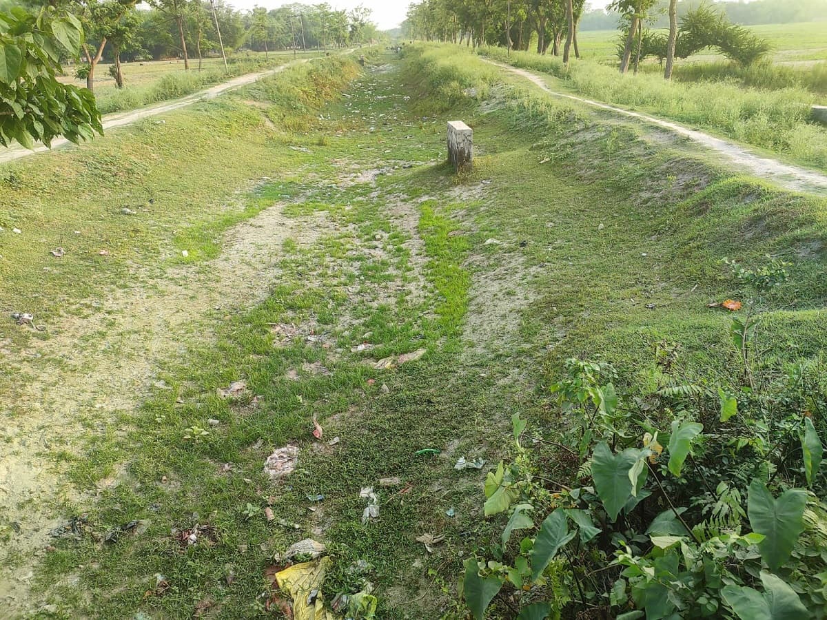 Saharsa News : नहर सूखने के साथ ही किसानों की समृद्धि पर लगा ग्रहण