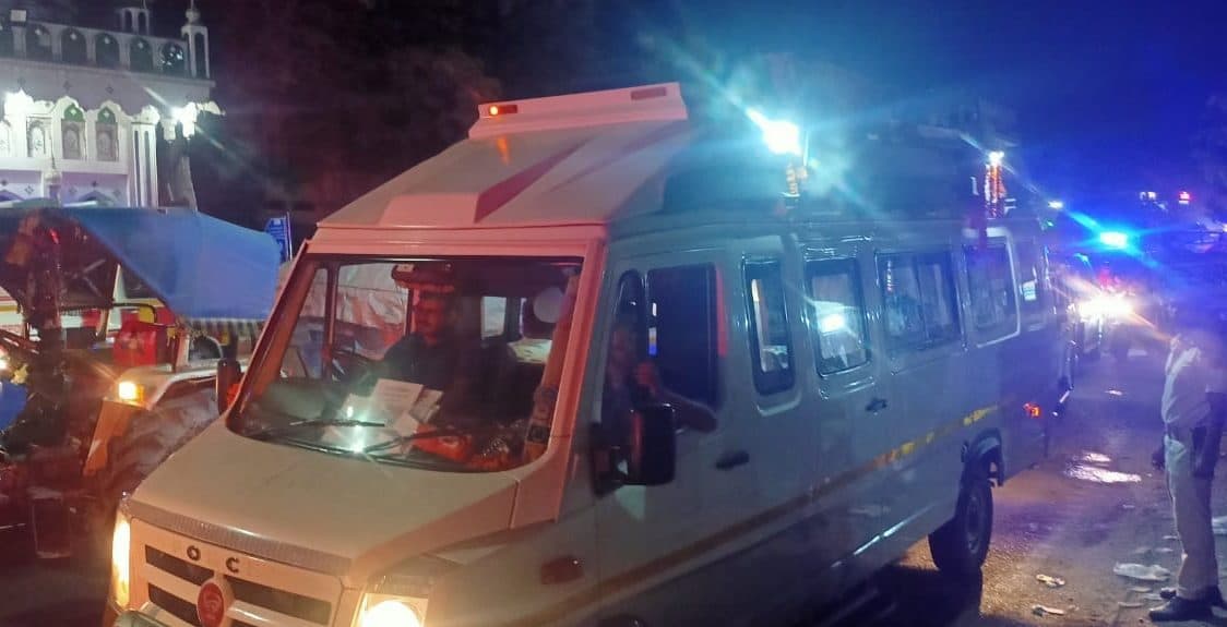 मीसा भारती के लिए लालू प्रसाद ने किया रोड शो, फुलवरी शरीफ पढ़िए क्यों फंसा आरजेडी का काफीला