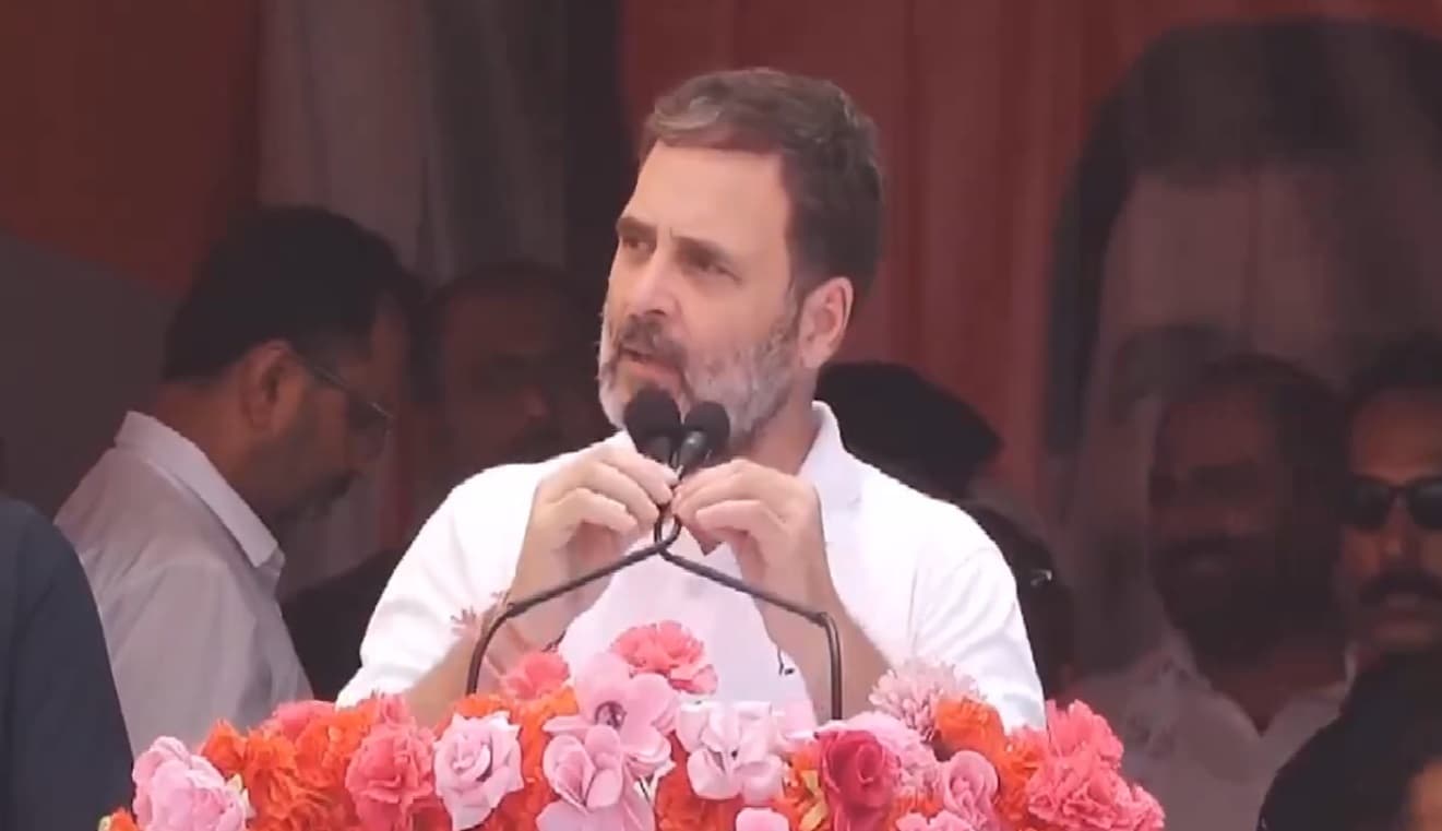 'आम आदमी की जेब काट रही एनडीए सरकार', जगदीशपुर में पीएम मोदी पर बरसे राहुल गांधी, जानें क्या कहा...
