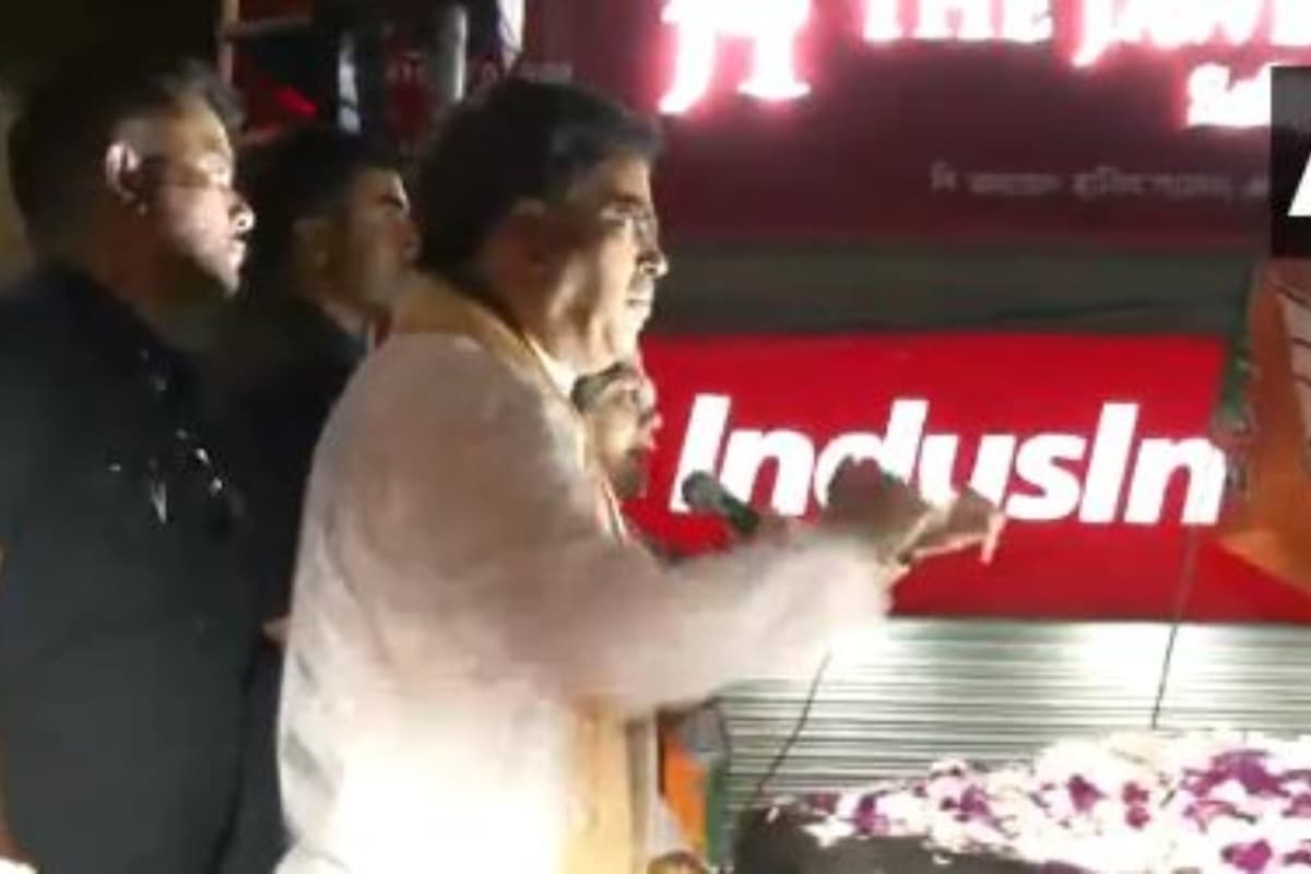 West Bengal News : कोलकाता में त्रिपुरा के सीएम मानीक साहा के रोड शो को रोका, बीजेपी कार्यकर्ताओं और पुलिस में झड़प