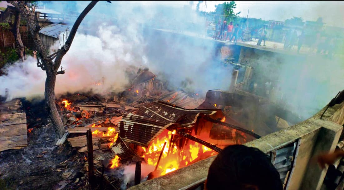 बिहार के सीमांचल में आग ने मचाया कोहराम, तीन जिलों में 750 से अधिक घर जलकर हुए राख