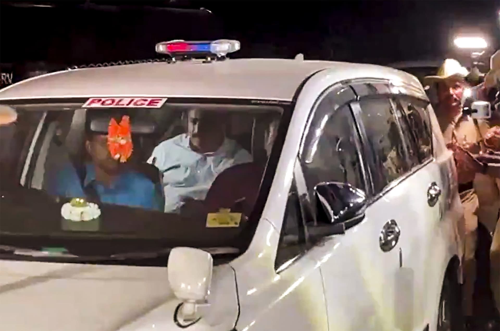 HD Revanna Arrest: एचडी रेवन्ना को एसआईटी ने किया गिरफ्तार, कोर्ट ने खारिज की अग्रिम जमानत याचिका