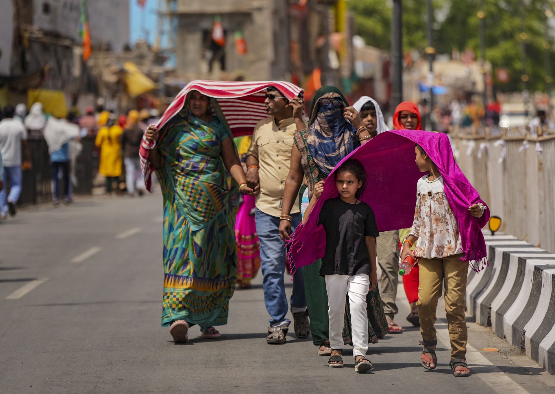 Bihar Weather: बिहार में फिलहाल गर्मी से राहत नहीं, जाने कब देगा मॉनसून दस्तक