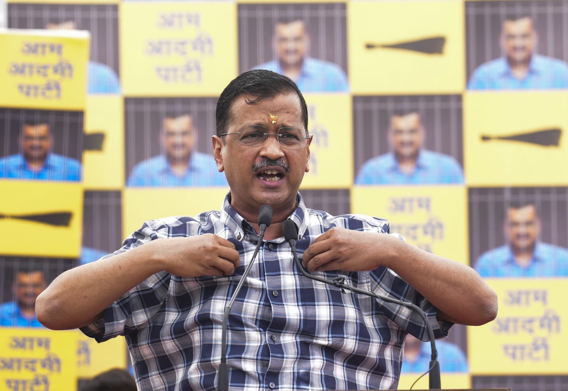 अरविंद केजरीवाल को झटका, हाईकोर्ट में सुनवाई होने तक जमानत पर रोक