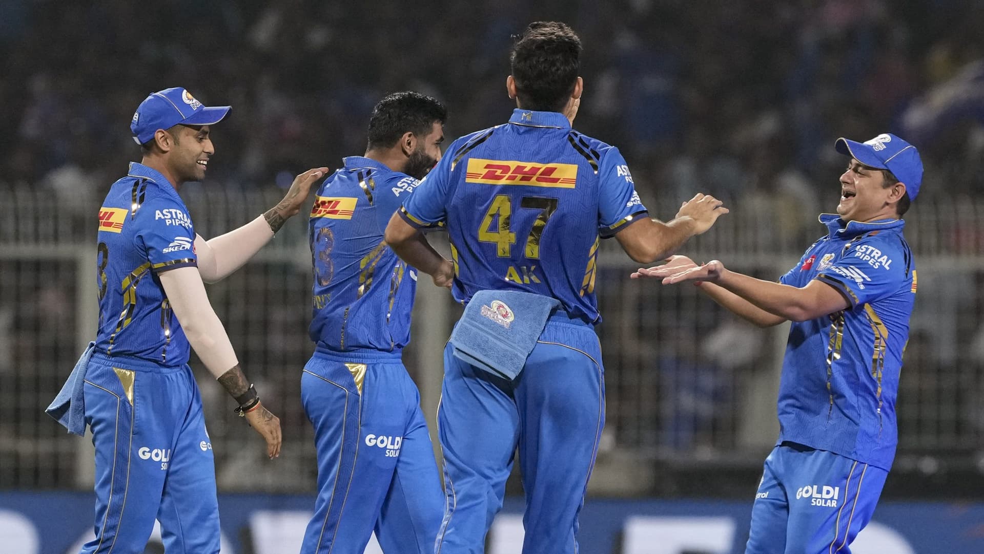 KKR vs MI, IPL 2024: मुंबई इंडियंस को केकेआर ने दिया 16 ओवर में 158 रनों का लक्ष्य