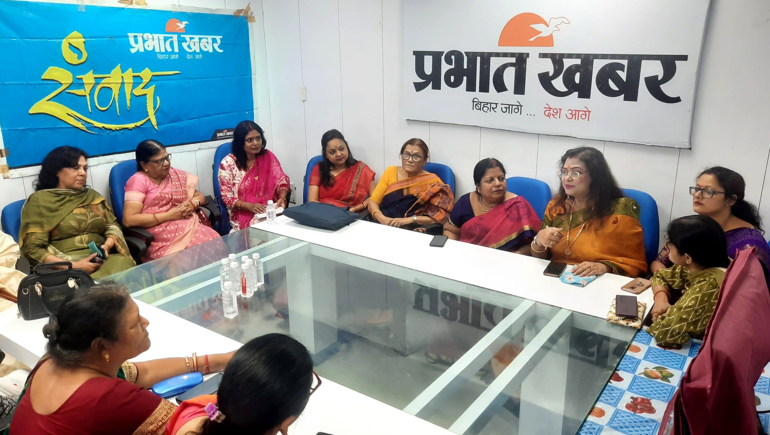 प्रभात खबर संवाद में मातृ शक्तियों ने कहा- आंखों में प्यार के सिवा बच्चों से कुछ नहीं चाहती मां