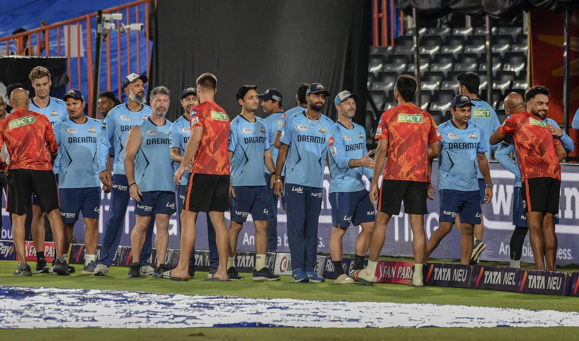 IPL 2024: बारिश में धुला सनराइजर्स और गुजरात का मैच, आरसीबी और सीएसके के लिए अब कितनी हैं उम्मीदें