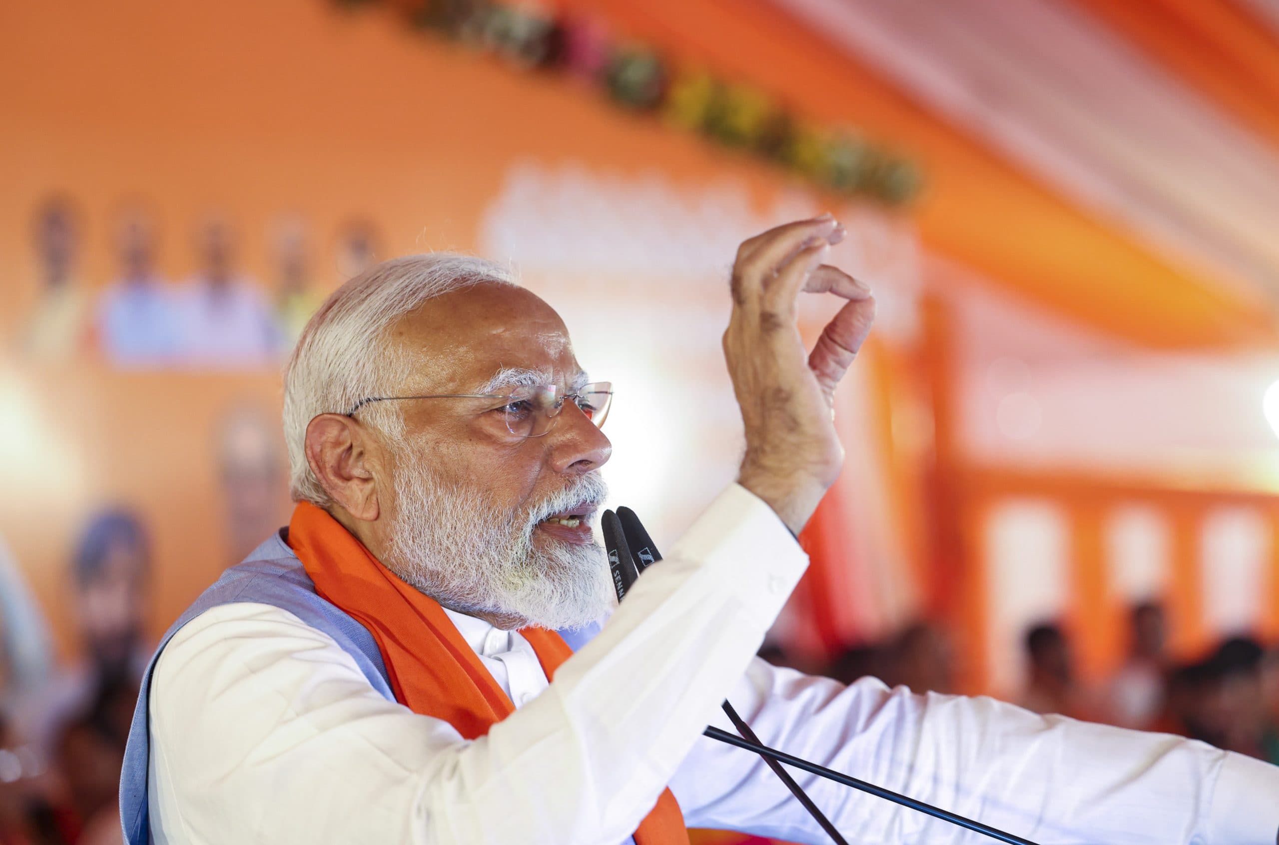 Lok Sabha Election 2024 : 'पंजे और साइकिल के सपने टूट गए, खटाखट खटाखट', पीएम मोदी ने साधा कांग्रेस और सपा पर निशाना