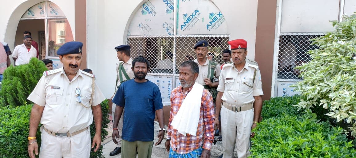 दहेज हत्या के आरोपी पति व ससुर को आजीवन सश्रम कारावास