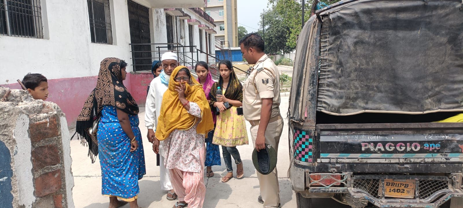 Bihar: पूर्णिया में पति ने अवैध संबंध के शक में पत्नी की कर दी हत्या, फिर अपना गला रेतकर कर ली खुदकुशी