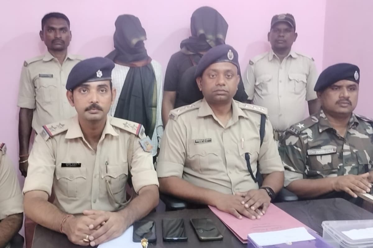 Giridih Crime News: पुलिस ने लूट की योजना बनाने के आरोप में दो को किया गिरफ्तार, हथियार बरामद