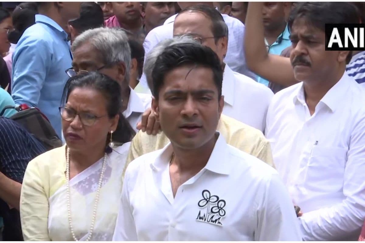 Abhishek Banerjee : अभिषेक बनर्जी ने दाखिल किया नामांकन, कहा : बंगाल को बदनाम करने वालों को 4 जून को मिलेगा करारा जवाब