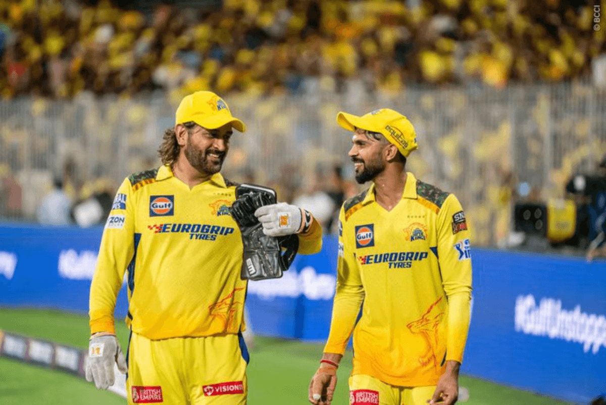 जबरन बाहर कर दिए गए रुतुराज गायकवाड़! फुटबॉल खेलने का वीडियो हुआ वायरल तो फैंस ने उठाए सवाल