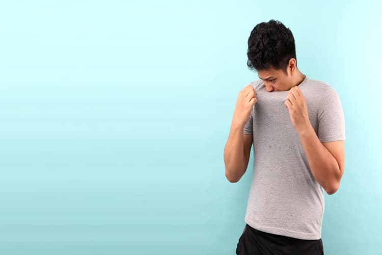 Body Odor: पसीने की बदबू से छुटकारा कैसे पाएं, जानिए होममेड उपाय