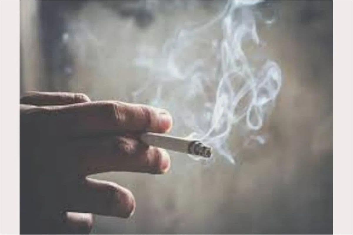 कोलकाता में सिगरेट की चिंगारी ने छीन ली युवक की जिंदगी, कमरे में धुएं से दम घुटकर हुई मौत
