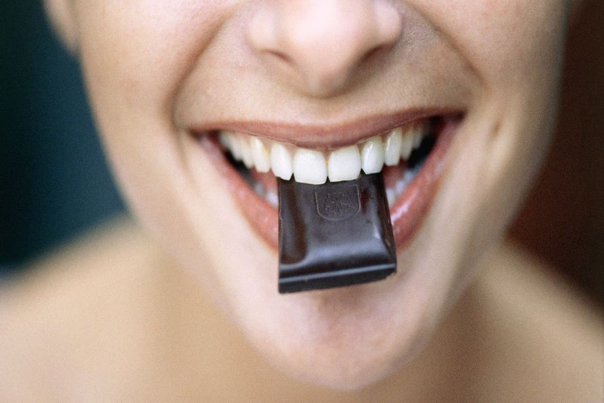 Dark Chocolate: डार्क चॉकलेट खाने के 5 बड़े फायदे