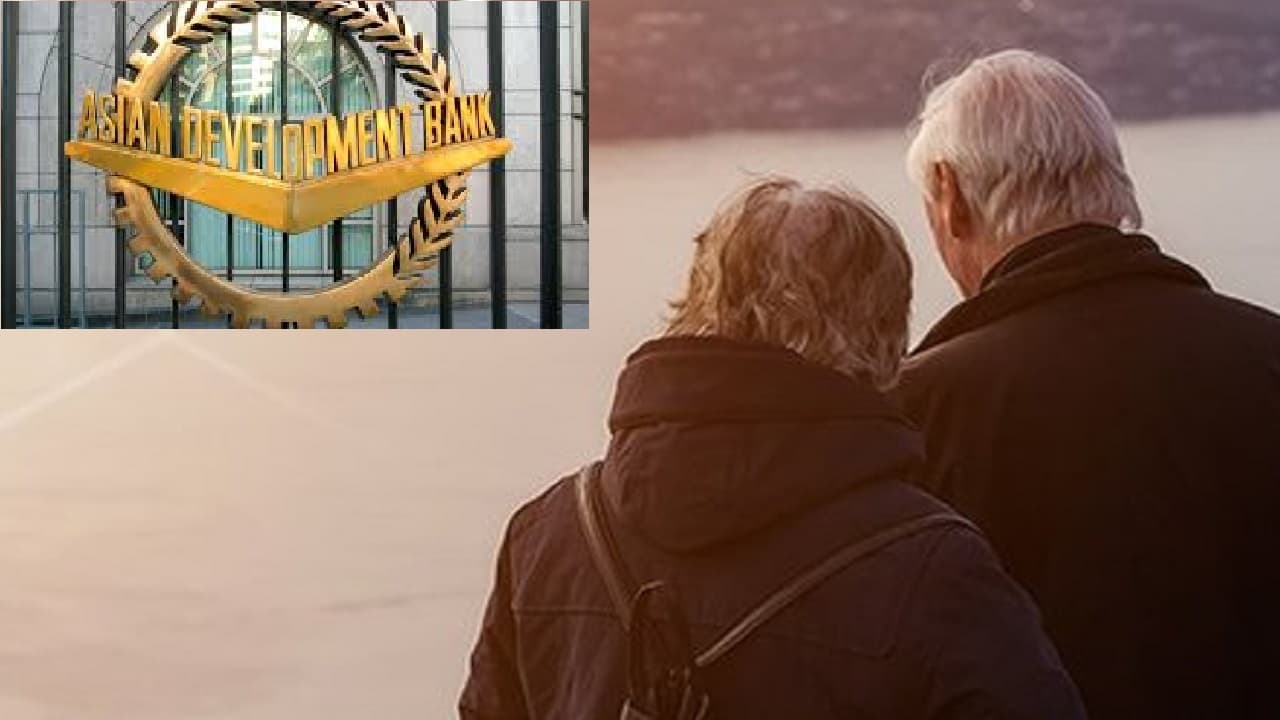 Health Insurance पर एडीबी की रिपोर्ट: बुजुगों के लिए बढ़ाना होगा कवरेज का दायरा