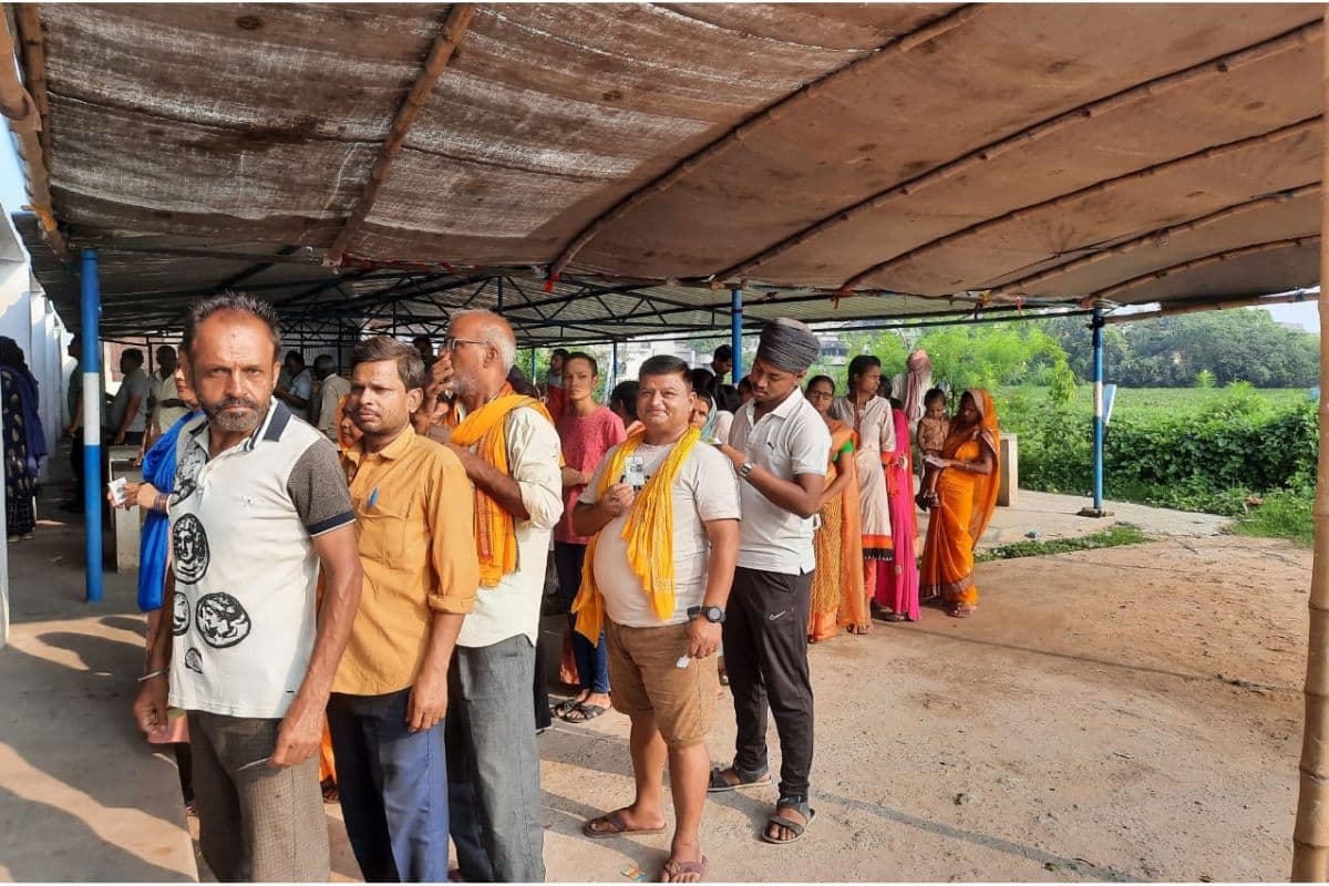 Lok Sabha Election 2024 : चुनाव के दौरान बंगाल में सुबह से ही हिंसा और हंगामा जारी, अब तक 75.66 फीसदी हुआ मतदान