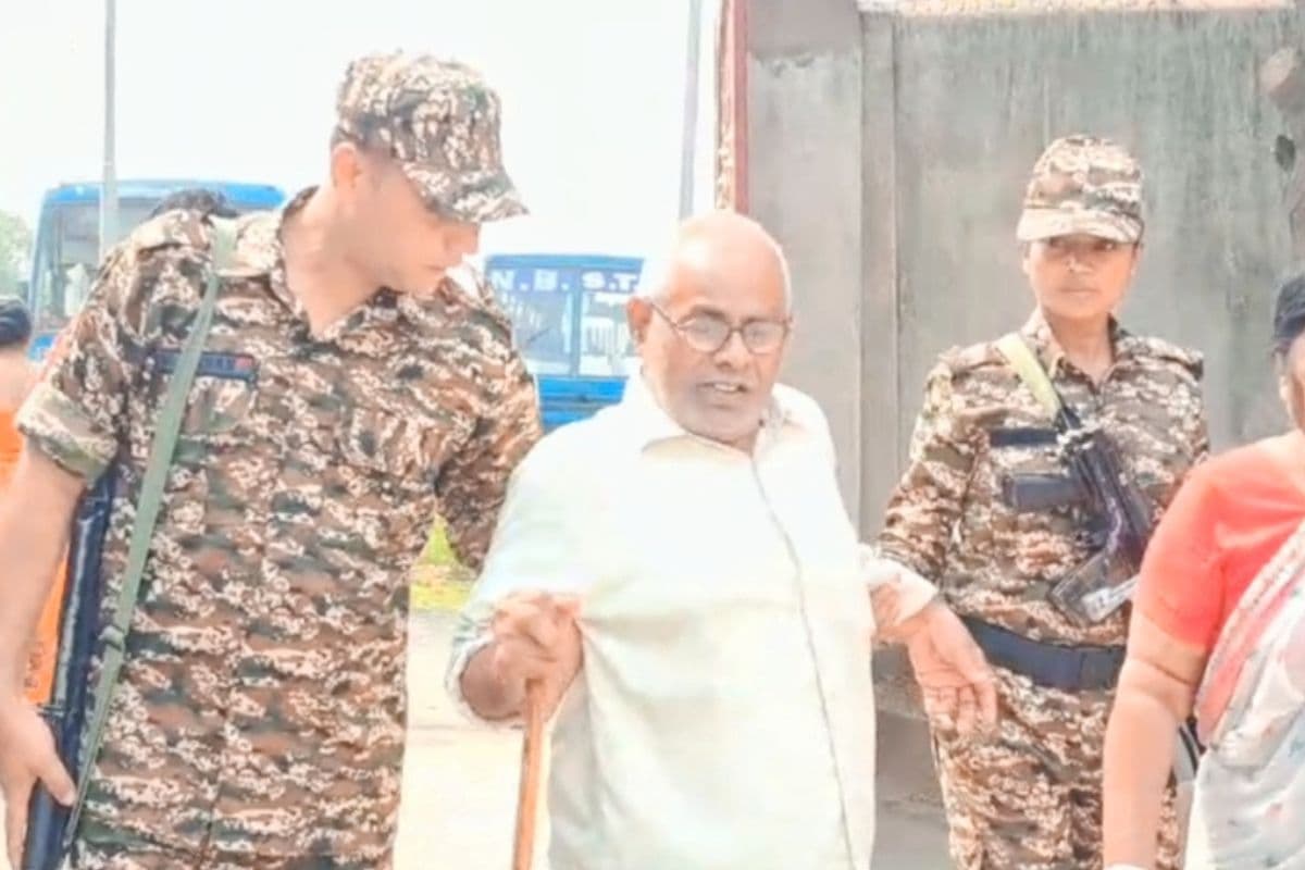 Lok Sabha Election 2024 : छठे चरण में शतक लगा चुके 1082 मतदाता डालेंगे वोट