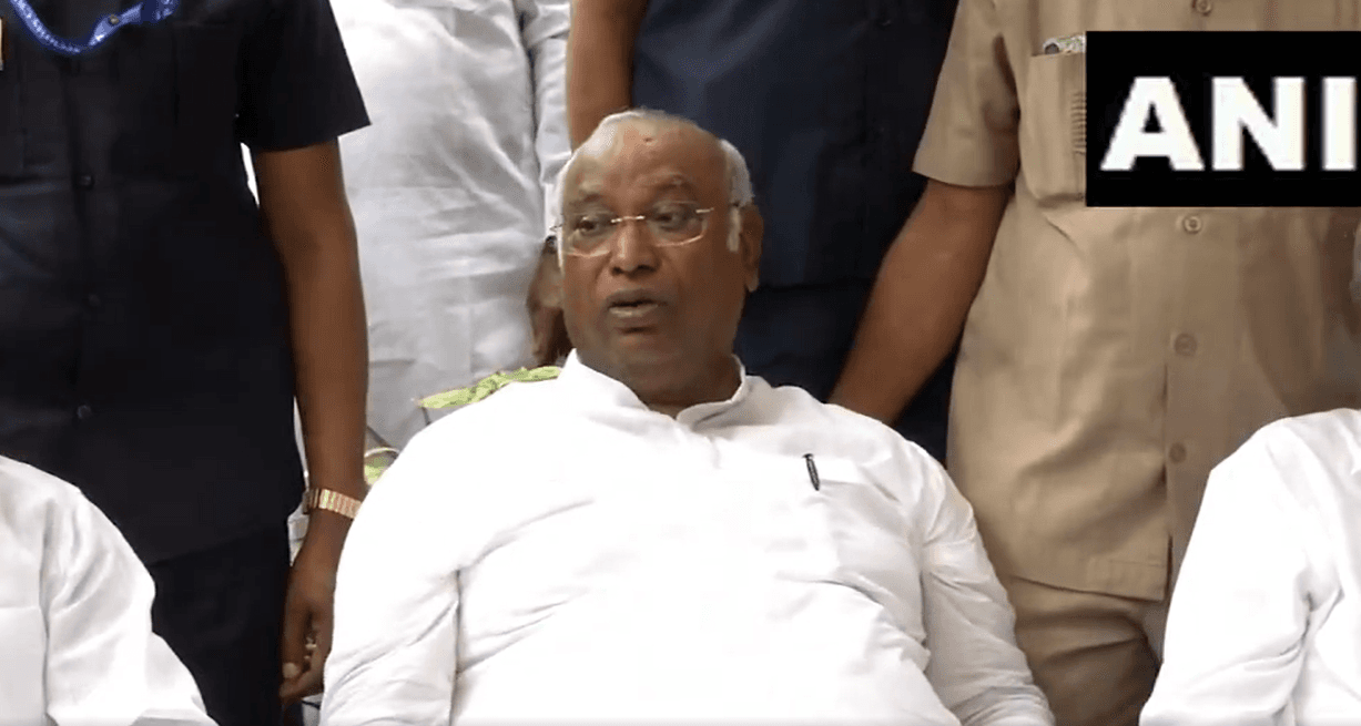 Lok Sabha Election 2024: मल्लिकार्जुन खरगे ने बीजेपी पर बोला हमला, कहा- 4 जून को बनेगी 'इंडिया' गठबंधन की सरकार