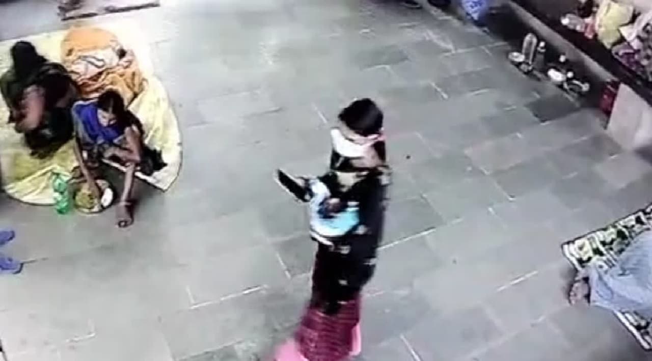 PMCH से नवजात की चोरी, CCTV में बच्चे के साथ दिखी महिला, मचा हड़कंप