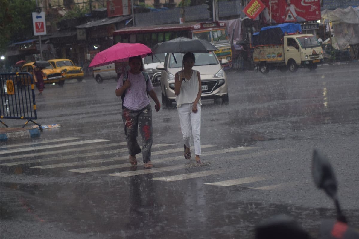 Jharkhand Rain: अलर्ट पर अलर्ट जारी कर रहा मौसम विभाग, झारखंड के इन जिलों में बारिश-वज्रपात की दी चेतावनी