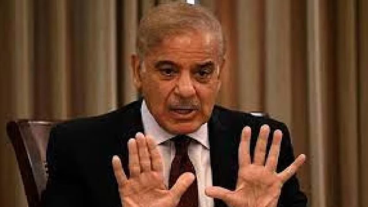 'कर्ज के लिए भीख का कटोरा लेकर नहीं जाएगा पाकिस्तान'