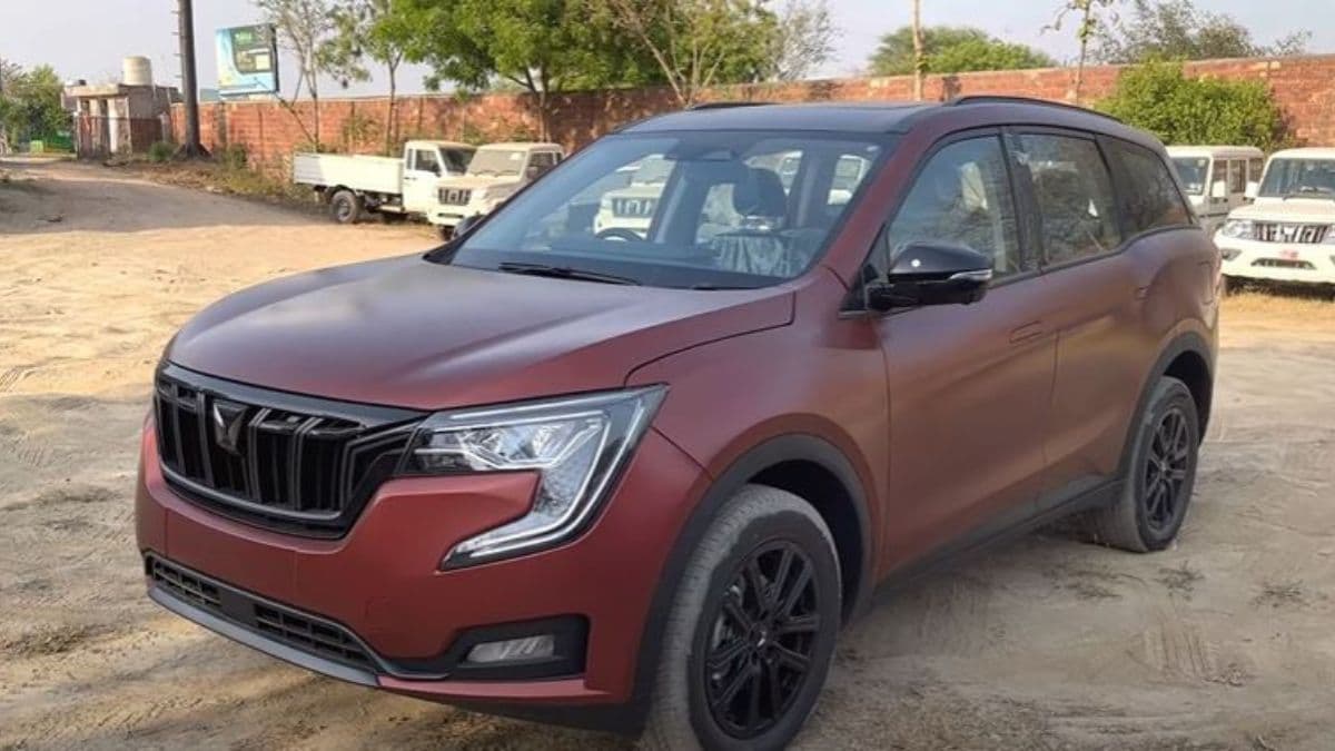 स्पोर्टी लुक में कहर ढाने या गया Mahindra XUV700 का नया ब्लेज एडिशन