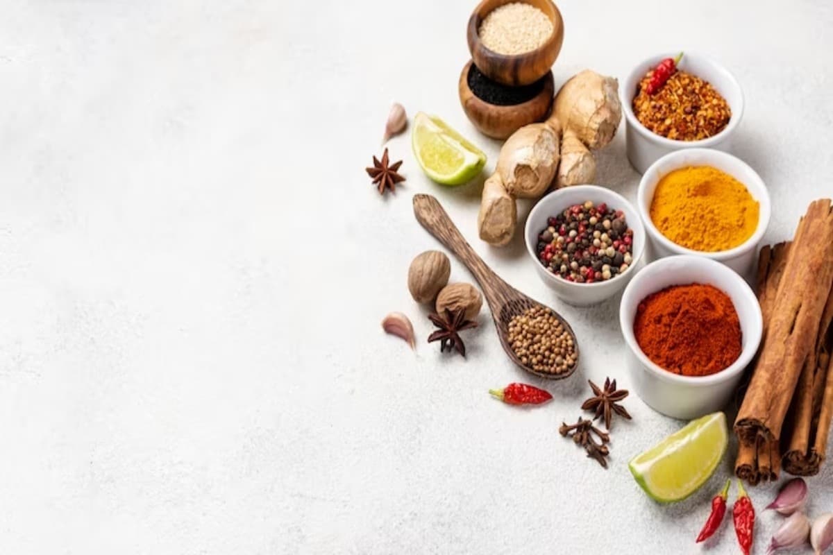 Vitamin B12: विटामिन बी12 की कमी है तो इन आयुर्वेदिक चीजों को खाकर करें दूर
