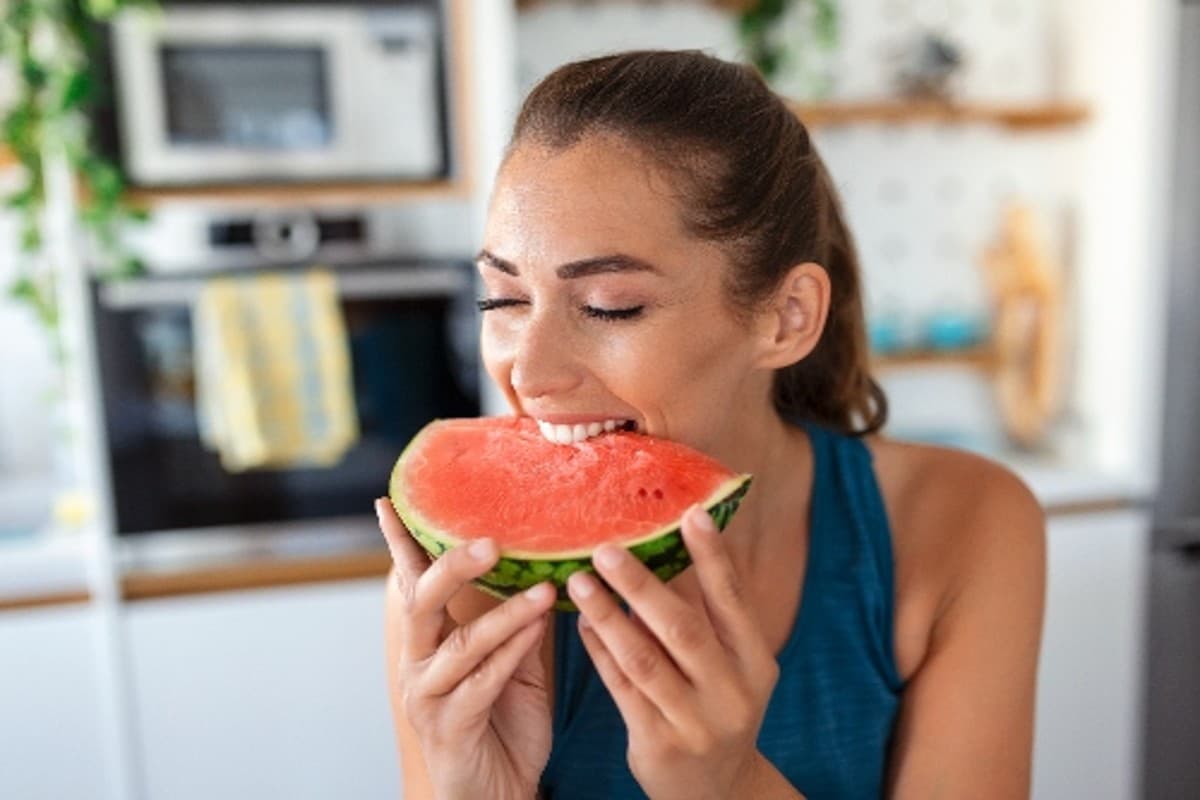 Watermelon Diabetic Patient: क्या डायबिटीज के मरीज तरबूज खा सकते हैं! जानिए क्या बताया डायटीशियन ने