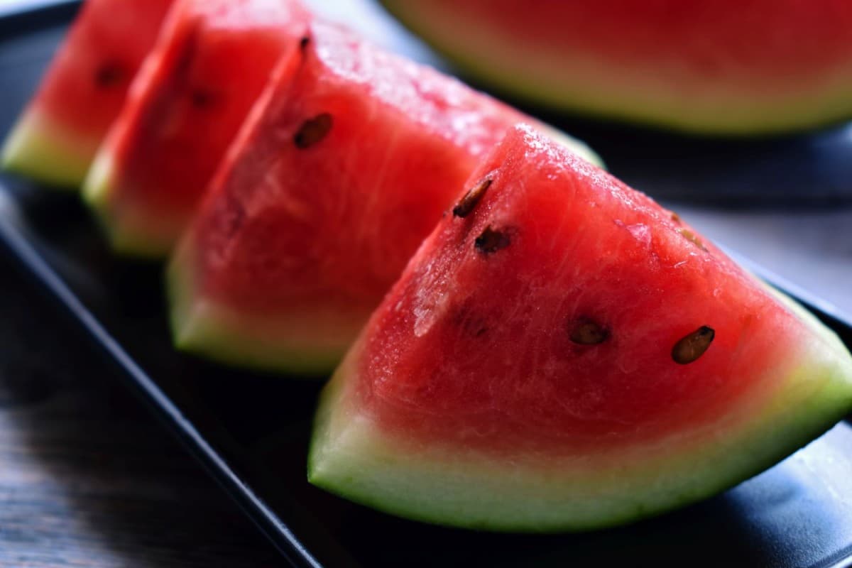 Watermelon Seeds: सिर्फ तरबूज ही नहीं इसके बीज में भी छिपे हैं कई स्वास्थ्य लाभ