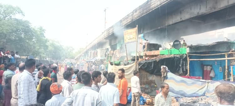 पटना में आग का तांडव, चितकोहरा में आग से जले कई आशियाने, विकास भवन में आग लगने के बाद दफ्तरों से बाहर निकले अधिकारी