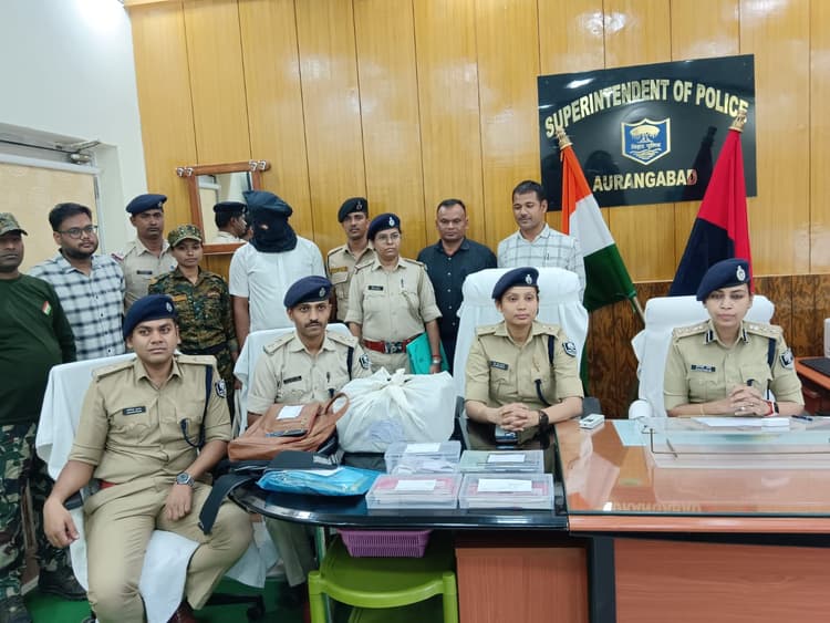फर्जी चेक बनाकर लोगों के खाते से निकालता था पैसे, औरंगाबाद पुलिस ने किया गिरफ्तार