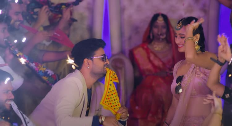 Bhojpuri Song : नागिन डांस करायेगा रितेश पांडेय का लगन स्पेशल गाना ‘रुमाल वाला बीन’
