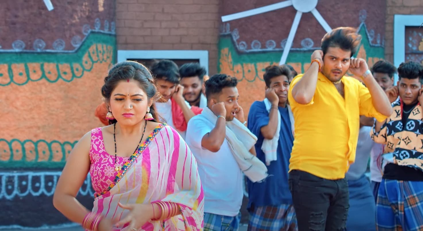 Bhojpuri Song : कल्लू व खुशी कक्कड़ की आवाज में नया गाना ‘झगड़ा करेला’ हुआ रिलीज