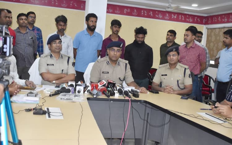 झारखंड के कुख्यात अमन साहू गिरोह के 4 सदस्य छत्तीसगढ़ और राजस्थान से गिरफ्तार, एक बोकारो का