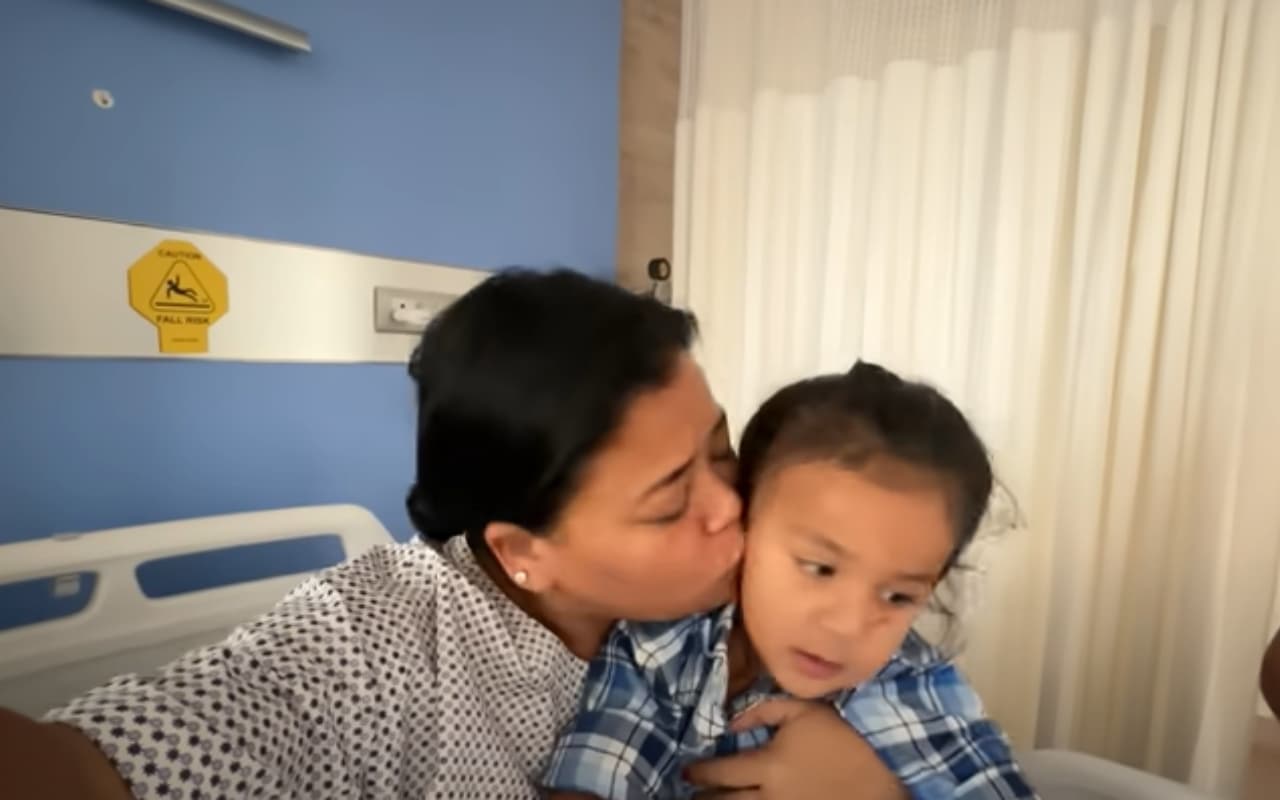 Bharti Singh से अस्पताल में मिलने पहुंचा उसका बेटा गोला, खुशी से झूम उठी कॉमेडियन, कहा- अब अच्छा महसूस हो रहा