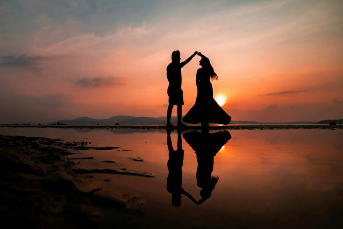 सोशल मीडिया पर हुआ प्यार, सात समंदर पार से आकर कर ली शादी, बाद में हुआ कुछ ऐसा