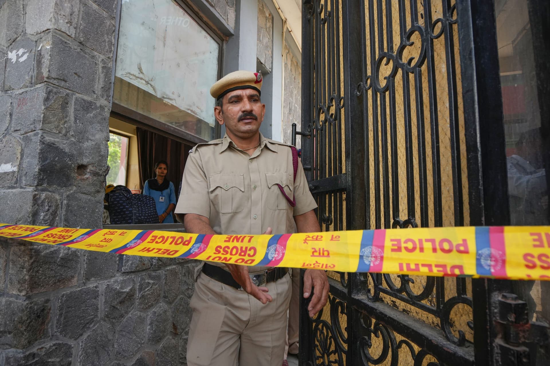 Bomb Threats in Delhi : इस्लामिक स्टेट से जुड़े तार, इस ईमेल आई से मिली धमकी- sawariim@mail.ru.