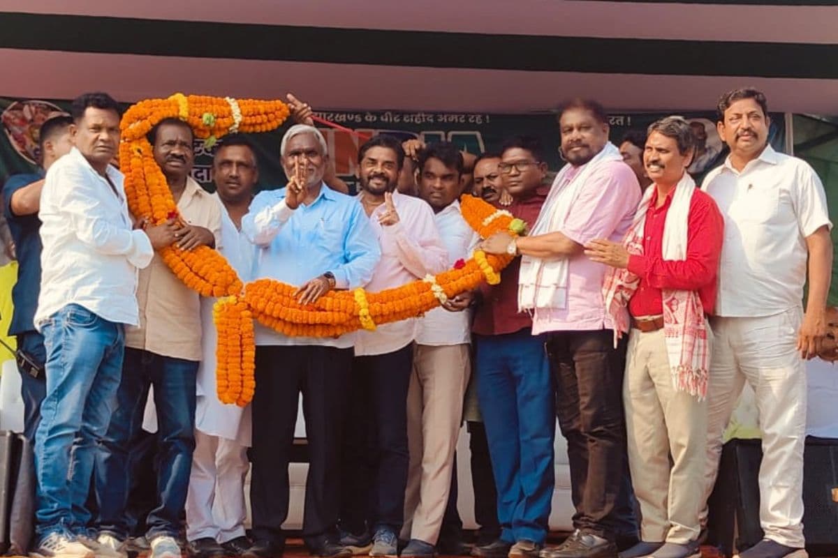 चुनावी सभा में सीएम चंपाई सोरेन