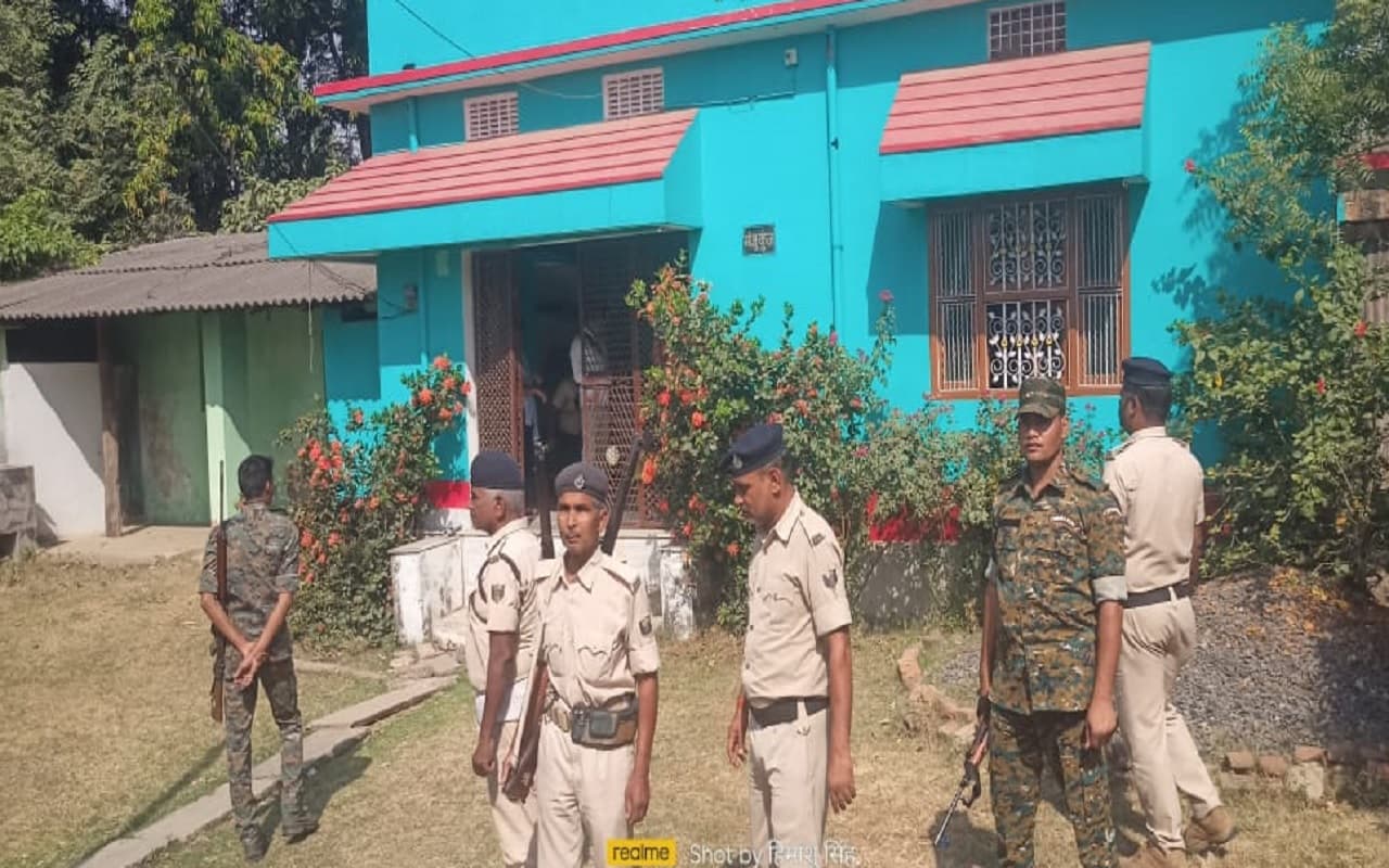 बिहार: मुंगेर में रिटायर्ड शिक्षिका की हत्या, लूटपाट के दौरान बदमाशों ने हाथ-पांव बांधकर मौत के घाट उतारा