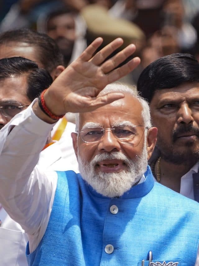 Lok Sabha Election 2024: पीएम मोदी ने वाराणसी से किया नामांकन, बीजेपी समेत NDA के कई नेता रहे मौजूद