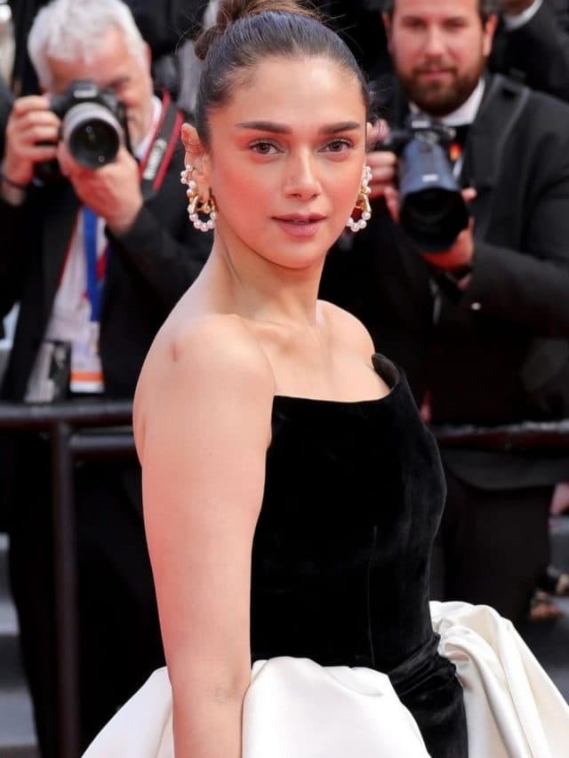 Cannes 2024: हीरामंडी की ‘बिब्बोजान’ Aditi Rao Hydari ने कान्स में ढाया कहर, स्टाइलिश आउटफिट में लूट ली सारी महफिल