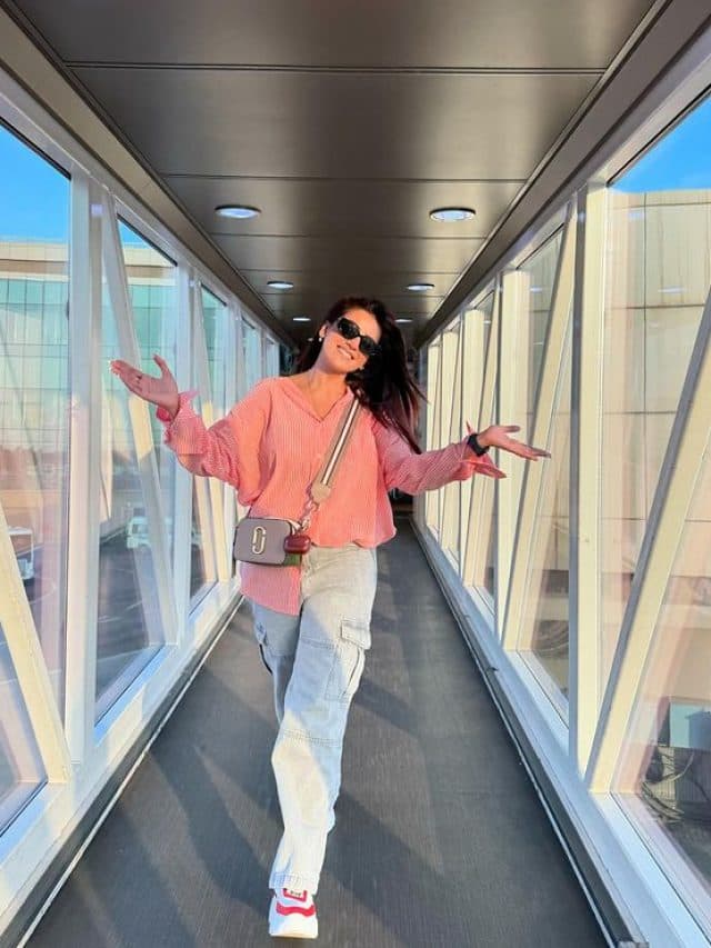 अक्षरा सिंह की मदमस्त अदाओं पर आ जाएगा आपका दिल, भोजपुरी क्वीन की फोटोज देख फैंस बोले- हाय गर्मी…