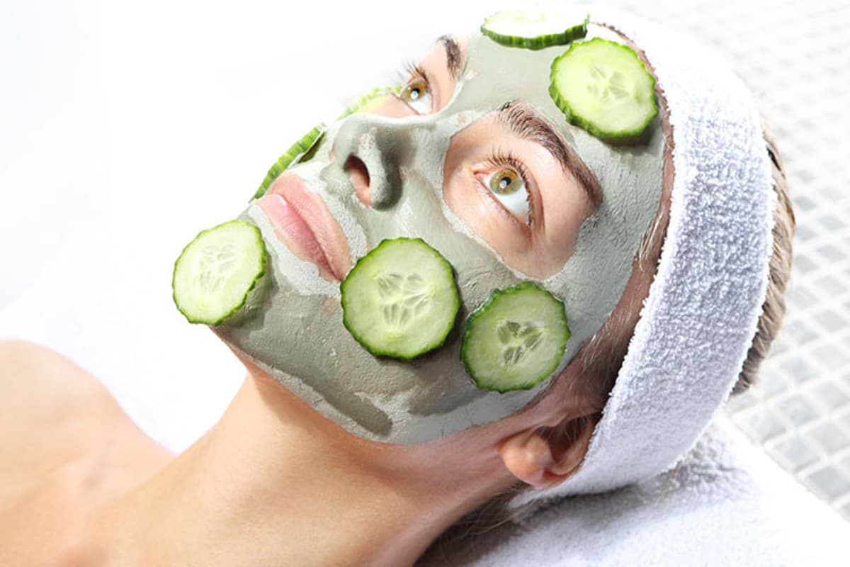 Skin Care: ब्यूटी एक्सपर्ट से जानिए खीरा का फेस पैक कैसे बनाये