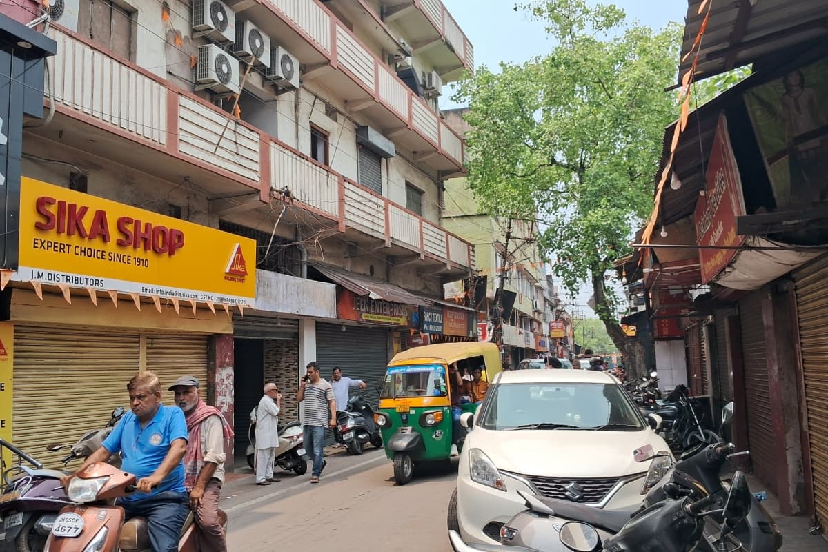 जमशेदपुर में मानसिक तनाव से जूझ रहे युवा कारोबारी ने लगाई फांसी, परिजनों ने बताई ये बात