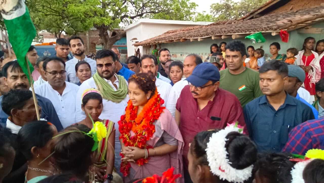 कल्पना सोरेन ने चलाया जनसंपर्क अभियान
